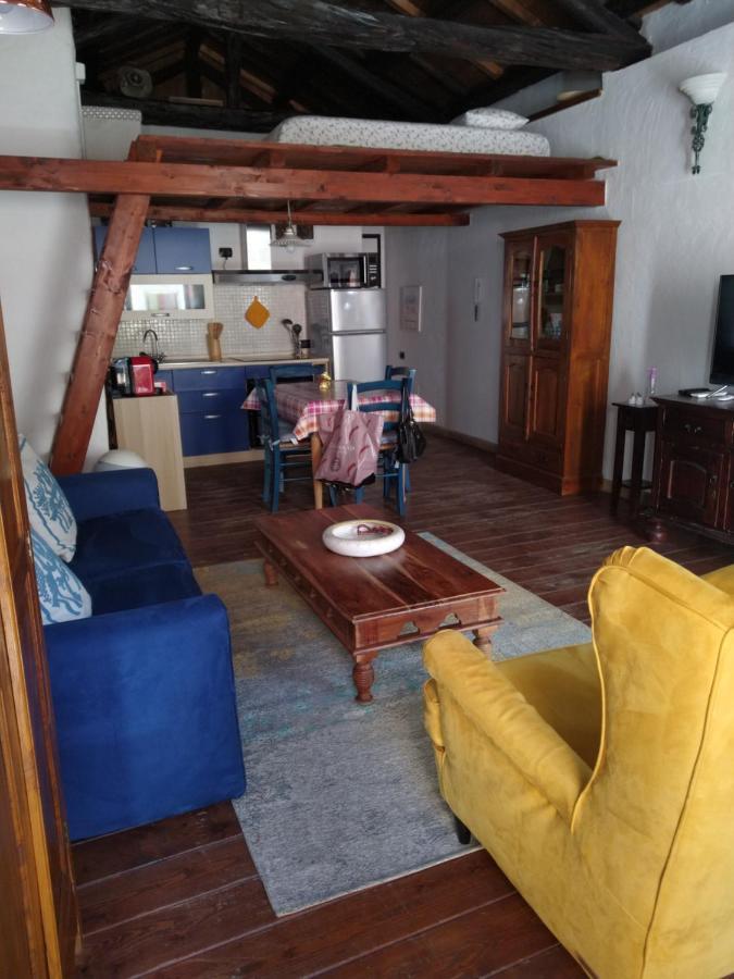 Oldtown Romantic Apartment Cagliari Zewnętrze zdjęcie